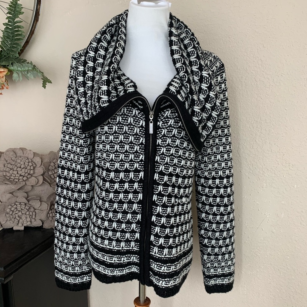 Black Tweed Mock neck Zip Sweater